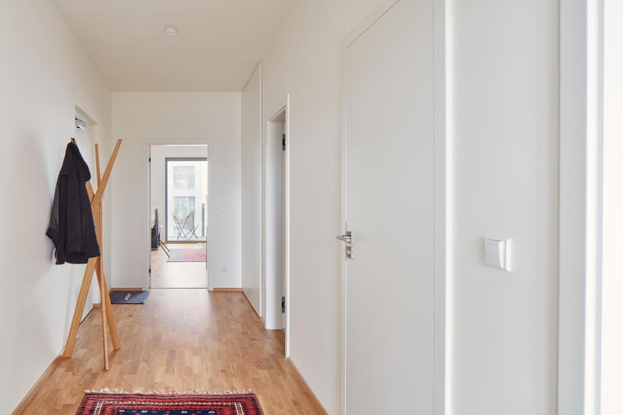 Prague Days - Designer Condo - Trendy Neighborhood Esterno foto