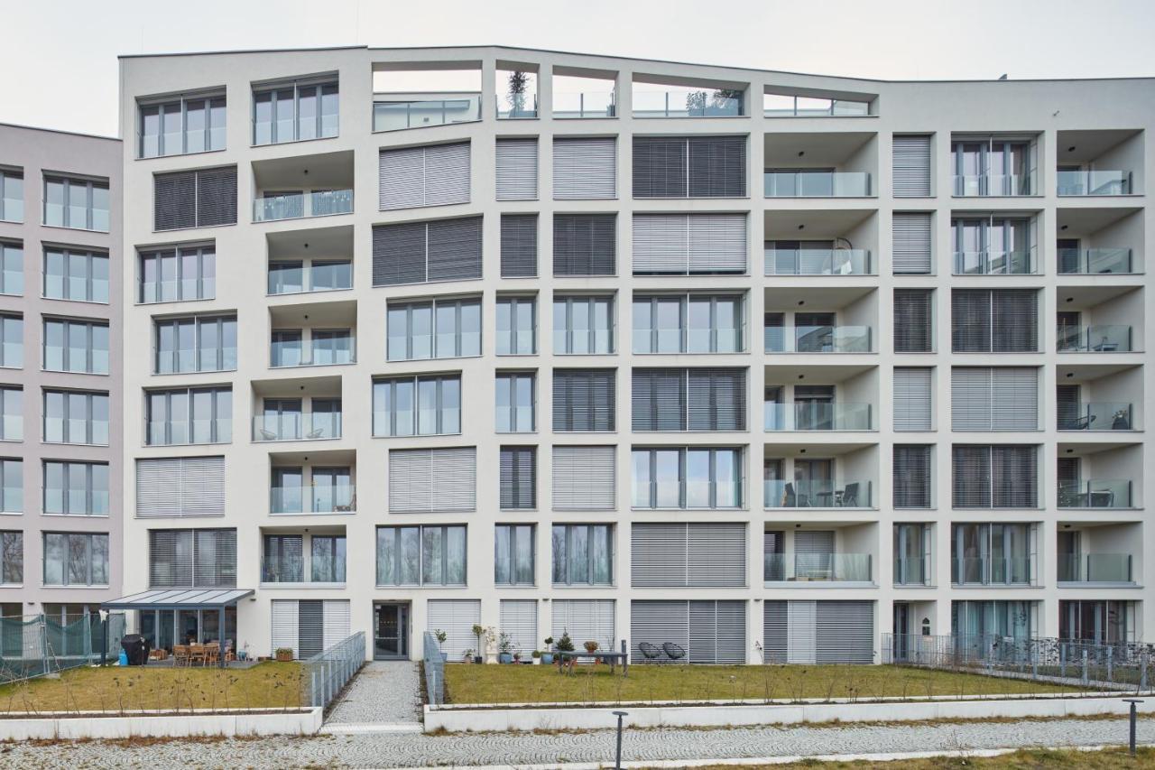 Prague Days - Designer Condo - Trendy Neighborhood Esterno foto
